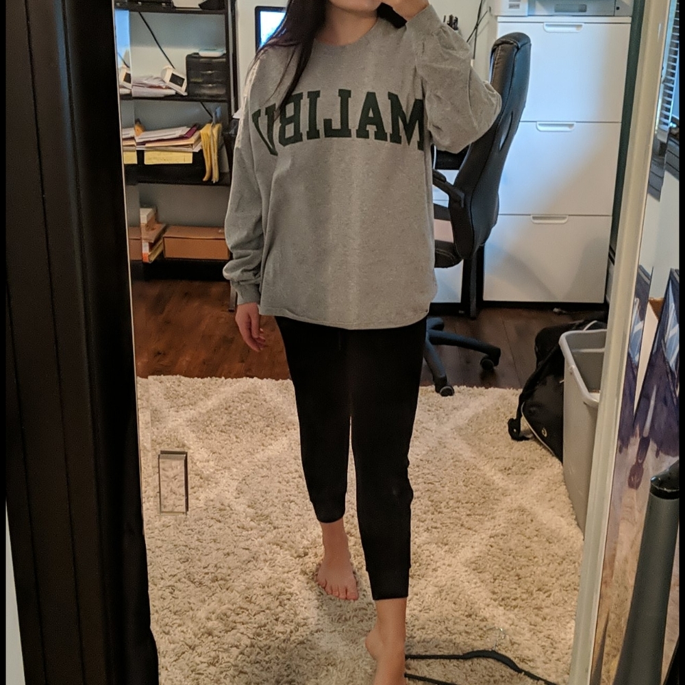 Brandy Melville Tee - Picture 6 of 8